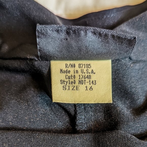 ~*Torrid Vintage 90's Black and Pink Star Dress - Size 16*~ - Picture 14 of 15